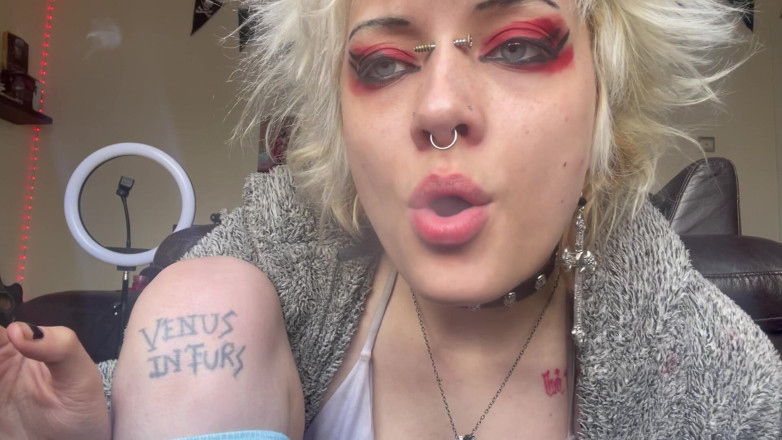 Glitterqueen1999: Kouření cigaret kompilace nová videa