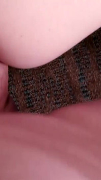Nerdy college girl looks great sucking cock