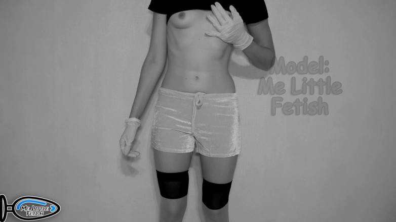 Me_little_fetish: Une étudiante mince pendant du sexe en abstinence entraîne un trou...