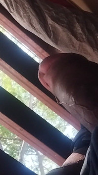 Tvůj Dobré ráno, vztyčený