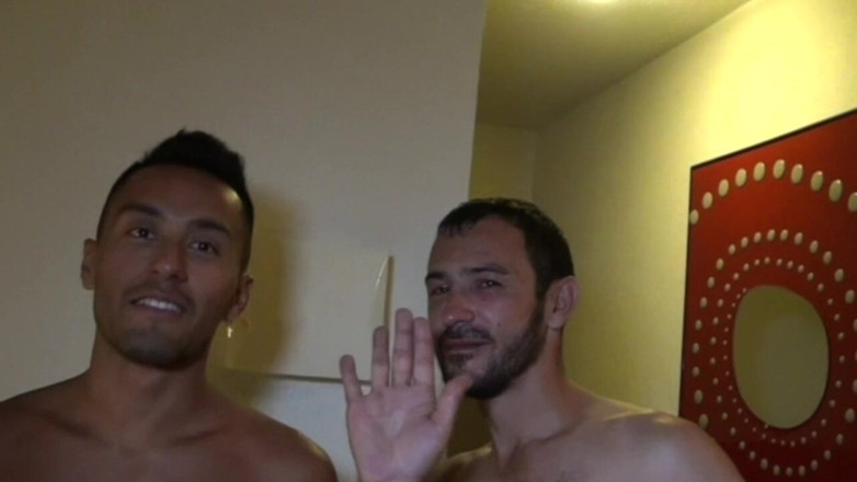 Jess Royan XXX: Tizio latino scopata da ragazzo maturo