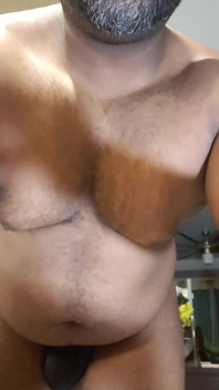 หมีดำอ้วนใส่กางเกง thong