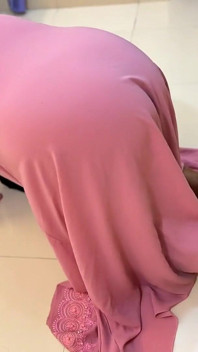 Egyptian Big Ass & Pussy Hot Stepmom Stuck Under Bed Then She Want Hardcore Fuck From Son's Friend