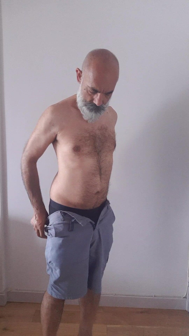 Stripping off (Harry River Solo) Stripping off (Harry River Solo)