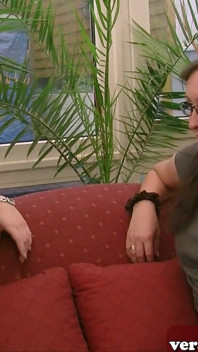 Adik tiri Jerman mencuba seks remaja lesbian amatur