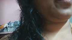 Telugu-fuckers: Tami Ponnu в ванной с натуральными красотками, сексуальными губами