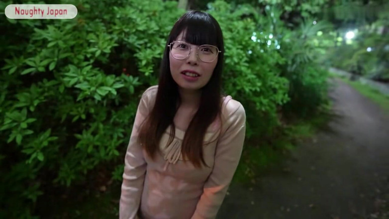 Jap Porn Project: Premier tournage avec une jeune femme solitaire piégée dans un...