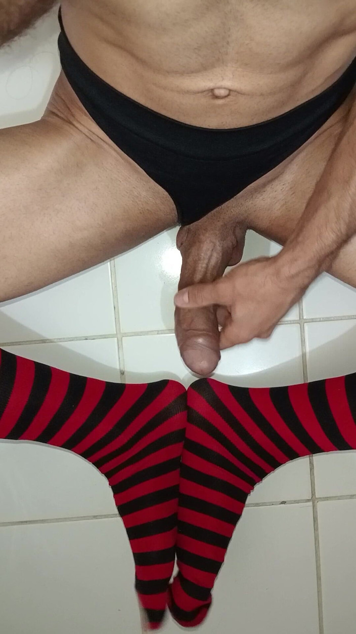 Rey rey: 又大又大的委内瑞拉阴茎，穿着白色连裤袜的激烈自慰，特写，我是你的婊子