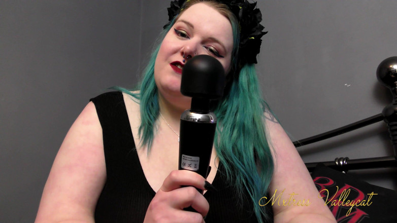 Mxtress Valleycat: So you're finally getting a blowjob