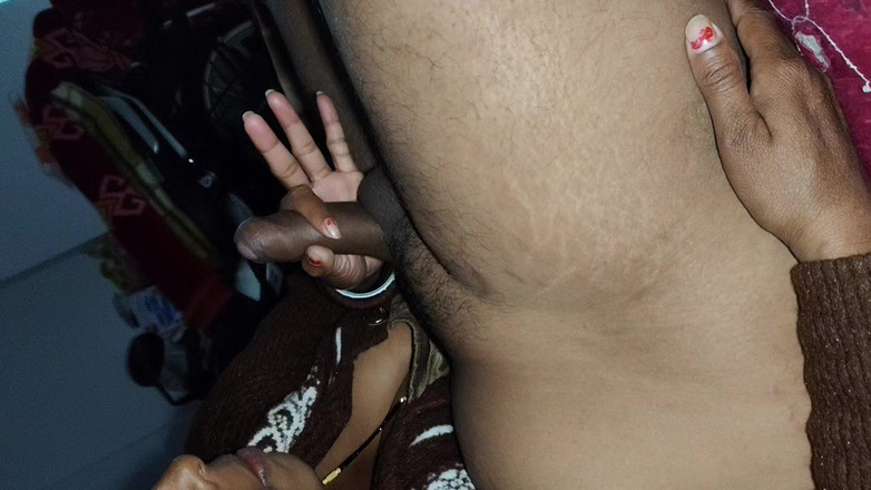 Premi pooja: Indiancă Desi Bhabhi suking pula bătrânului