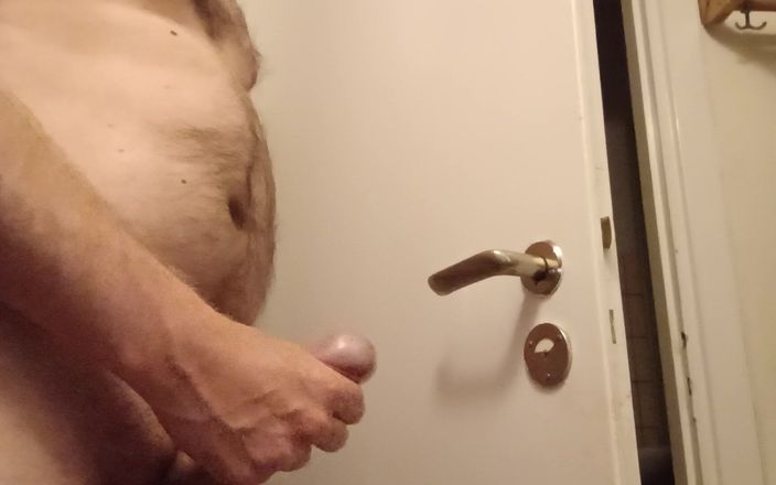 Ed Eden: Cumming Toiletdoor