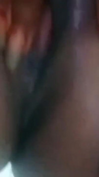 desi bare stan, hot choot men oongli karna