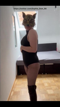 I want to play with you in my bed