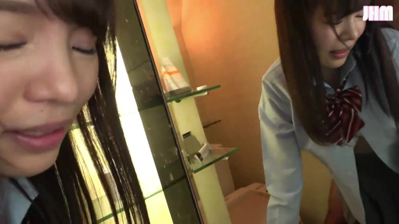 J-Cams: Rush en tenue de velours dans une collection d’ecstasy à bout...