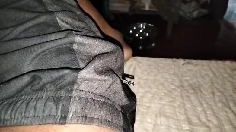 Desi Tits: Desi Solo