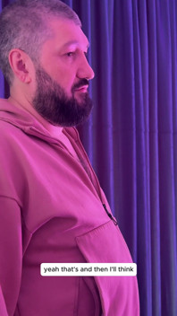 É tão quente no seu cu! A vadia da Barbie Angelica Heaven foi esticada, fodida e fodida forte no set de pornô anal!