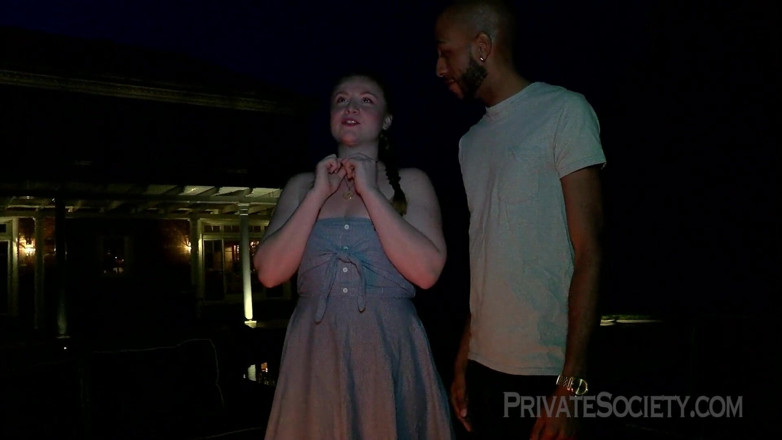 Private Society: Brutto in un vero buon modo