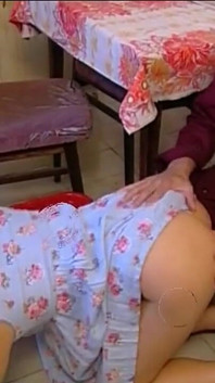Moja bardzo zdzirowata mała przyjaciółka cipka jest zawsze mokra i gorąca