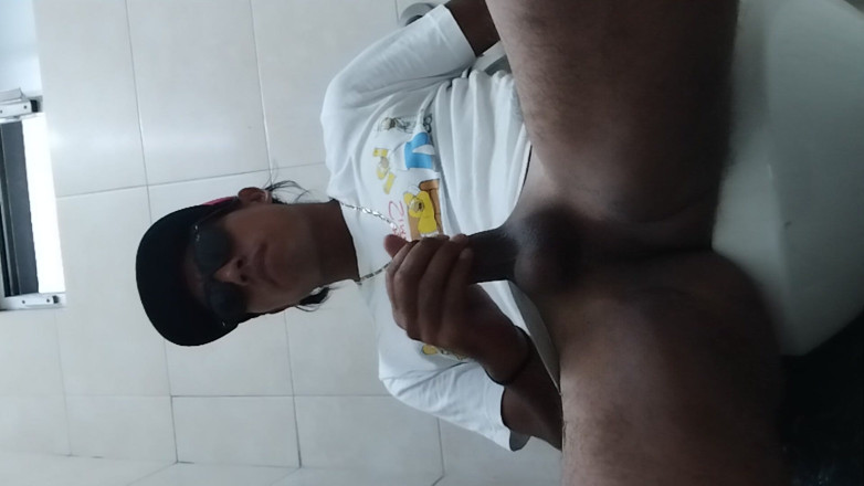 AlexAlejandro13: Băiatul minunat care se comportă natural