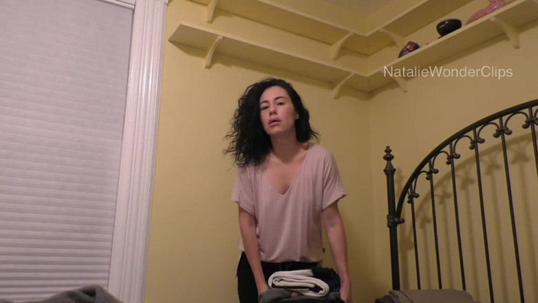 Natalie Wonder: Pendant que tu étais au repos, ta belle-mère réveille ta bite