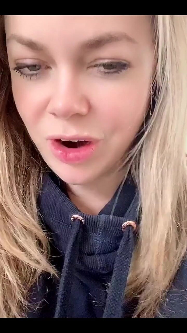 A Quick Hello (Alicia Rhodes) A Quick Hello (Alicia Rhodes)