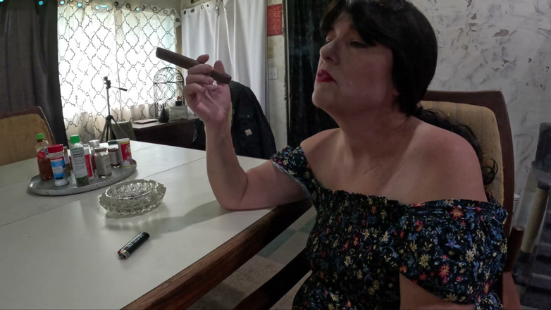 Homesteadmama: Cigar Time