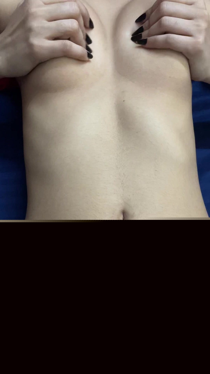 Riya mickey: Aku mengelabui abang tiriku untuk nyepong kontolnya dengan nikmat