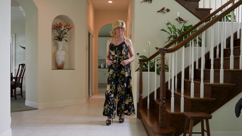 Julie D.: Introduzione a julie
