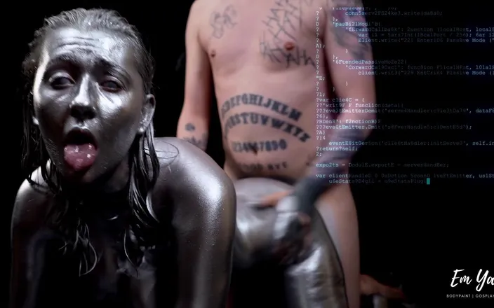 Em Yang: Full Body Silver Bodypaint Blowjob &amp; Fuck