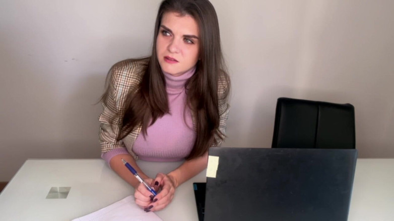 YooYa ASMR: Ateşli üvey anne ofiste üvey oğlunu baştan çıkarıyor
