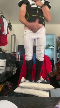 Atlit Bola Sepak Jockdad87 Sangat Miang Dalam PadNya, Seluar Dan Stoking Pada Kamera