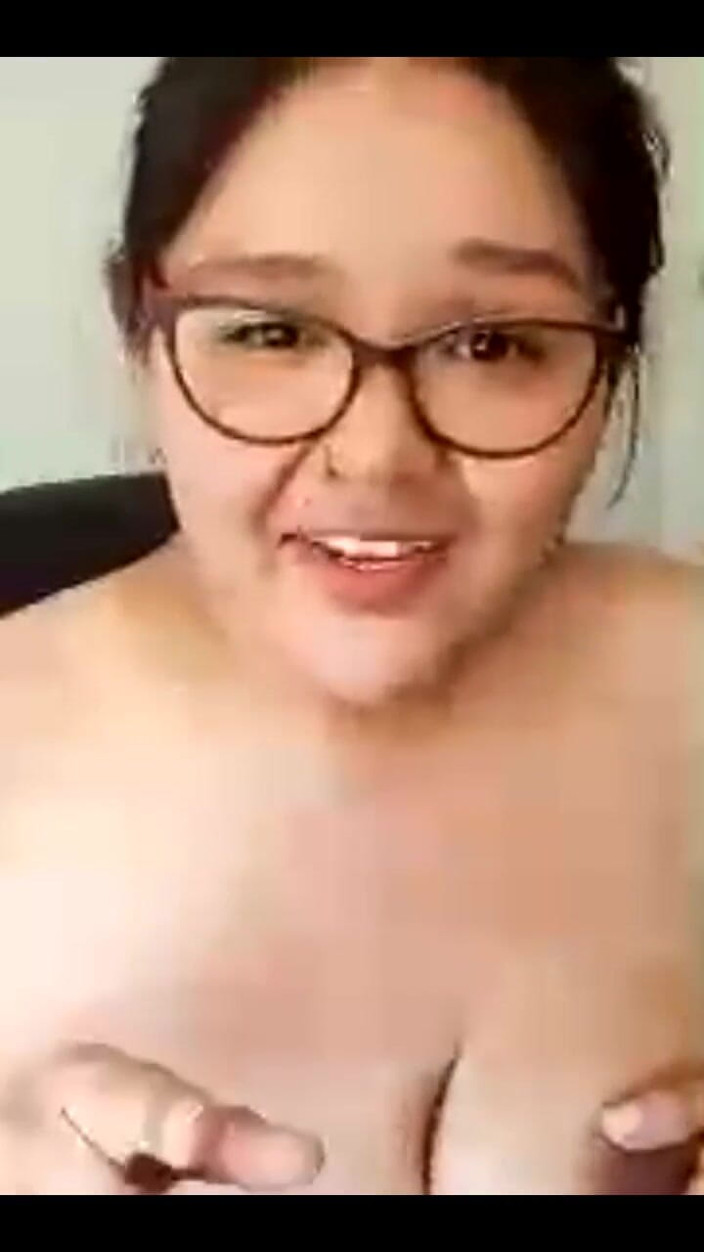 DeesDeepThroat: Siaran langsung saat bekerja