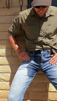 Giving Some Airbnb Neighbors a Jeans Wetting Piss Show