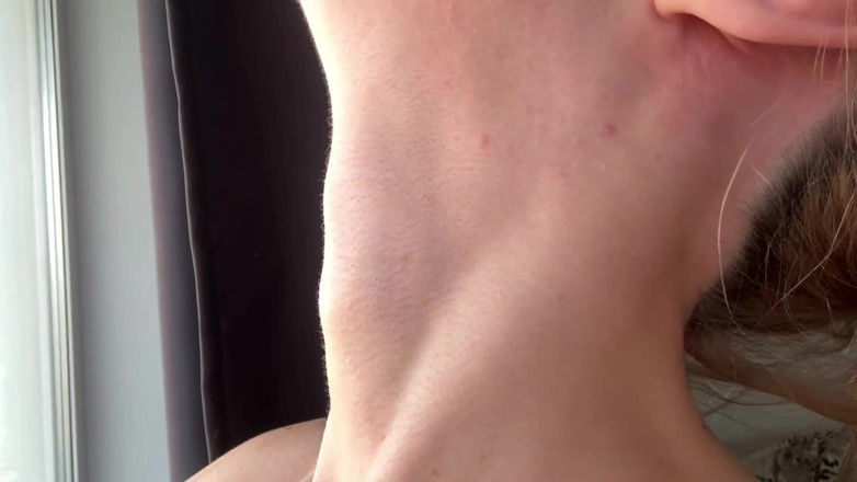 Skinny_lady69: Worship Neck Back