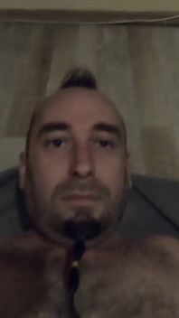Sie pinkelte auf mich und in meinen mund