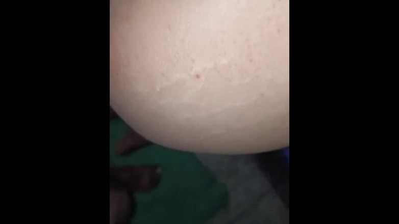 Desi Angel: Close up kencing dan dicrot sperma sama mahasiswi hot india