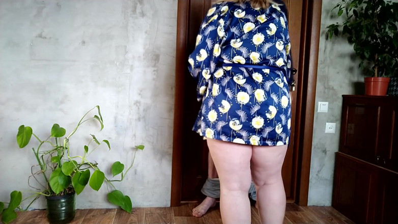 OurFetishLife: MILF bertetek semula jadi yang cantik menghisap dan melancap zakar...