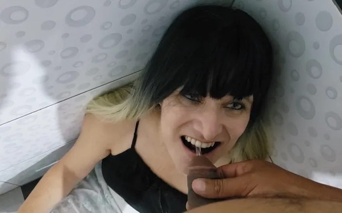 Agnes Swallow: Thirsty Girl Drinks My Pee