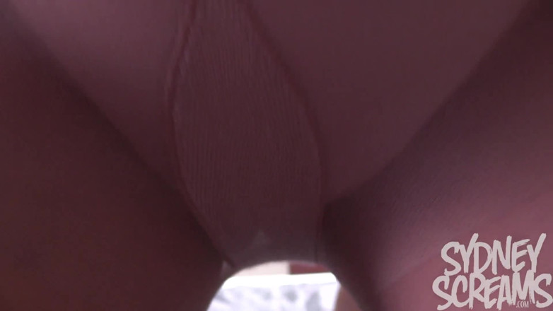 Sydney screams fetish: Intrappolato sotto i miei baci con il rossetto - HD wmv