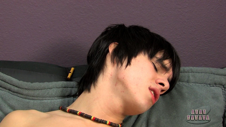 Bare Twinks: Kyler e Miles "pau ao redor"