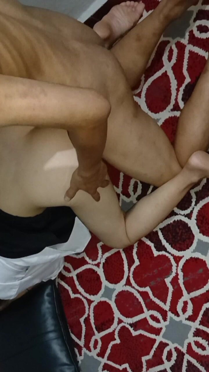 Amazingbeautycum: Com um Funcionário de Minimarket Após Masturbação