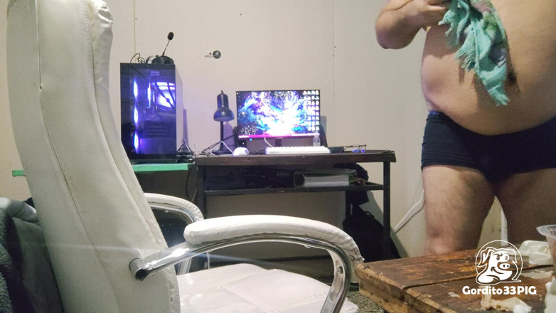 Gordito33PIG: Greedy Fat Pig Won't Stop Eating and Masturbating