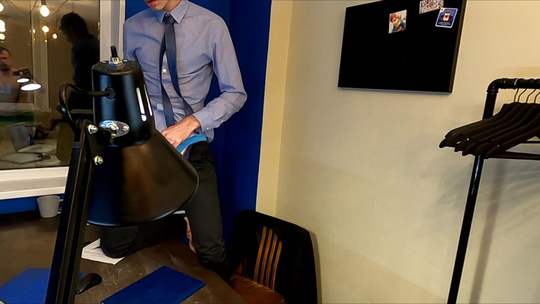 Dick Boys Studio: Powerful Masturbation in the Office