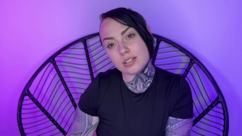 Miss Valentina: Karından daha ateşli