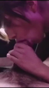 Mijn nieuwe minnaar wilde dat ik hem orale seks gaf totdat hij klaar was in mijn mond en zijn sperma voelde