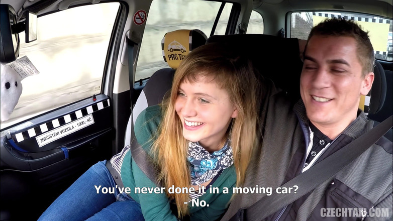 Czech Taxi: Méga squirt et orgasme anal