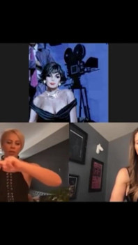 Živý přenos s Cherie Deville s Cherie Deville