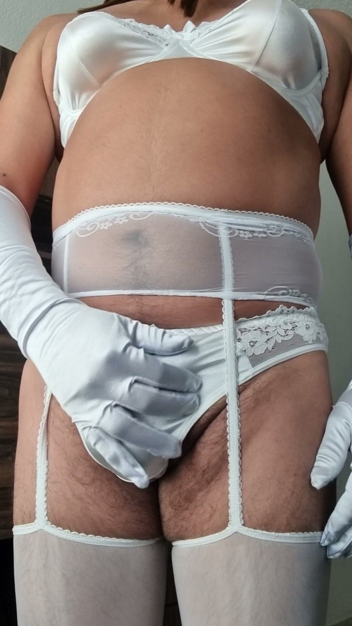 My panties: Panna młoda nie była zadowolona w noc poślubną i musiała...