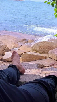 Handjob ejakulasi mengejut di pantai
