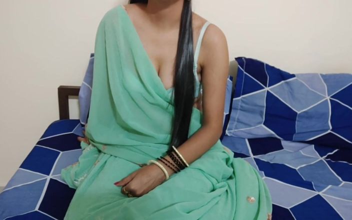 Saara Bhabhi: 힌디어 섹스 스토리 롤플레이 - 하인과 섹스하는 화려한 여주인